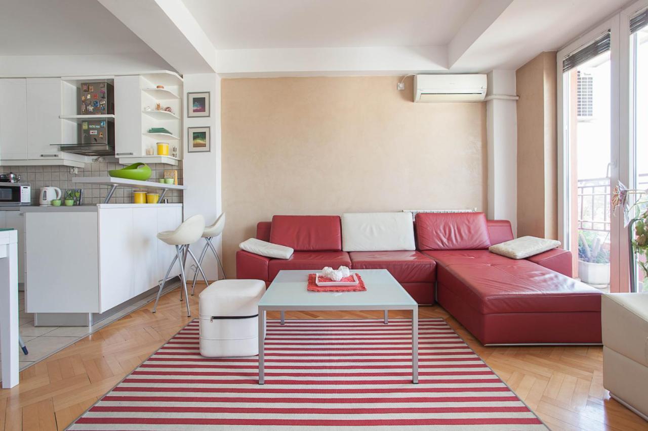 Red Apartment スコピエ エクステリア 写真