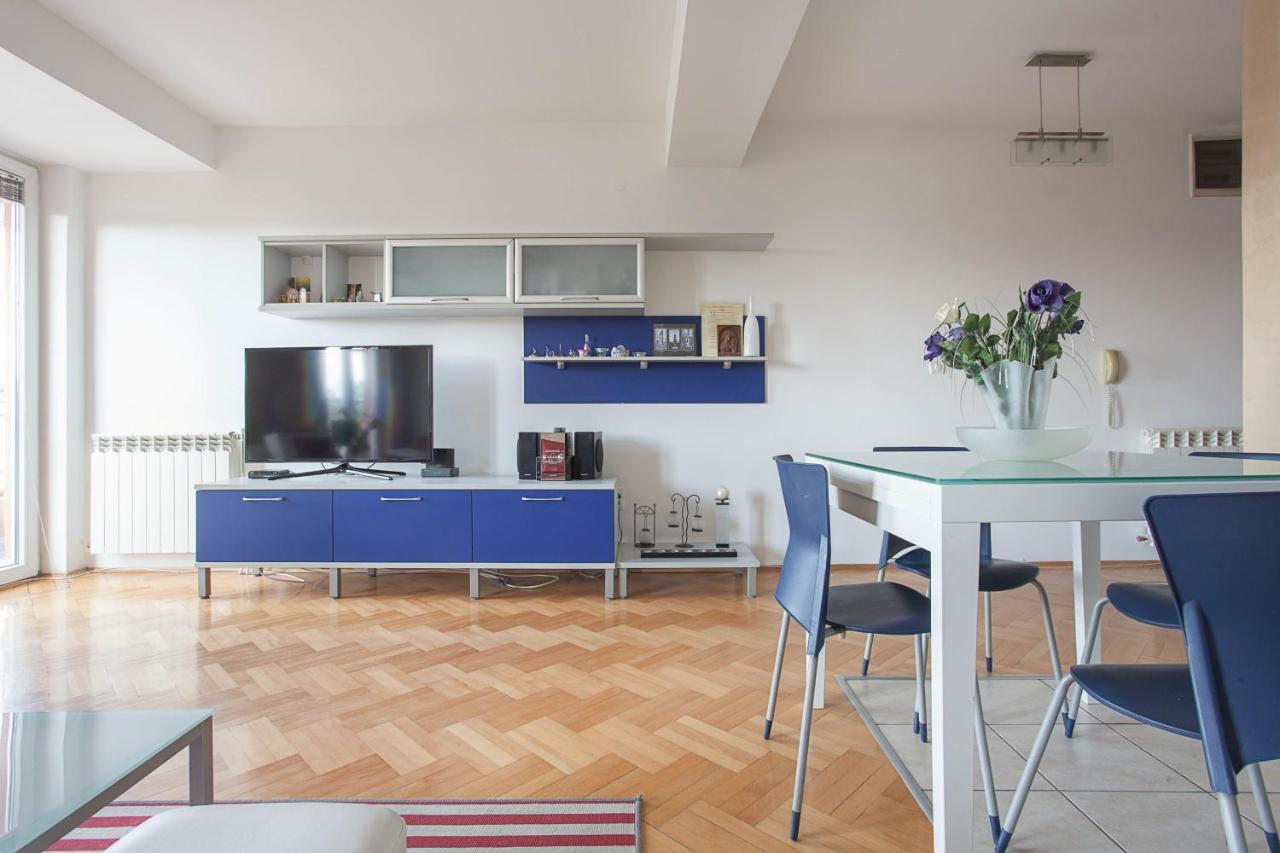 Red Apartment スコピエ エクステリア 写真